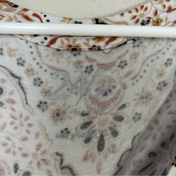 🦋 Maurices 24/7 Flawless Medallion Tunic Tee Casual Soft Comfy Summer Large - Picture 3 of 7